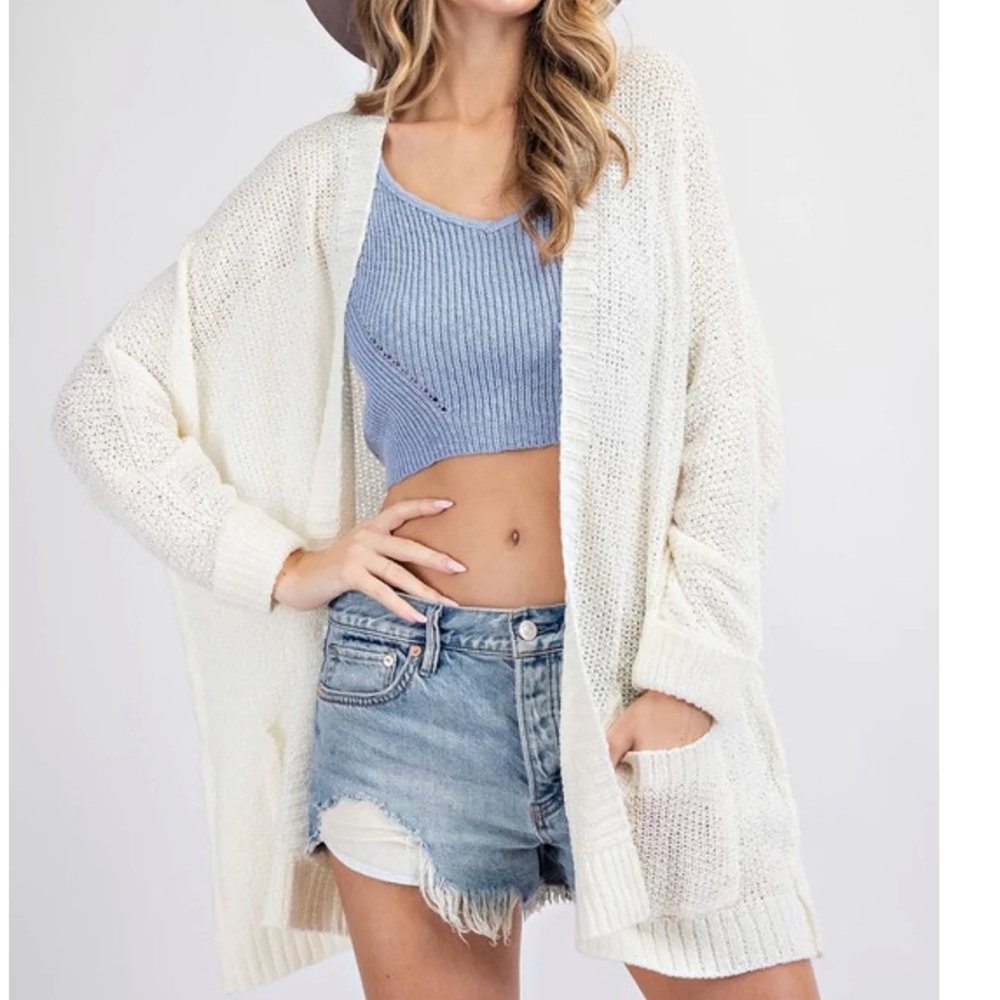 Violá Light Weight Knitted middle Length Ivory Cardigan.